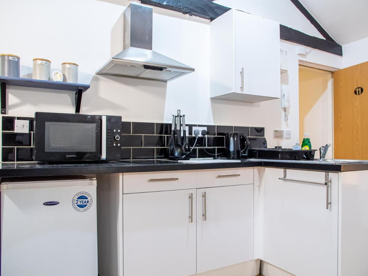 Spacious With Parking - 10 Mins To Leeds Centre * Leeds (West Yorkshire)