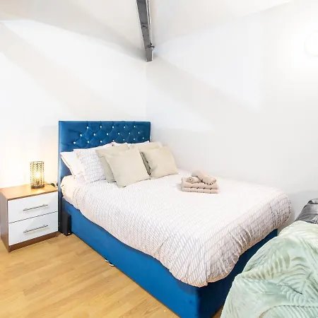 Spacious Studio With Parking - 10 Mins To Leeds Centre Exterior foto