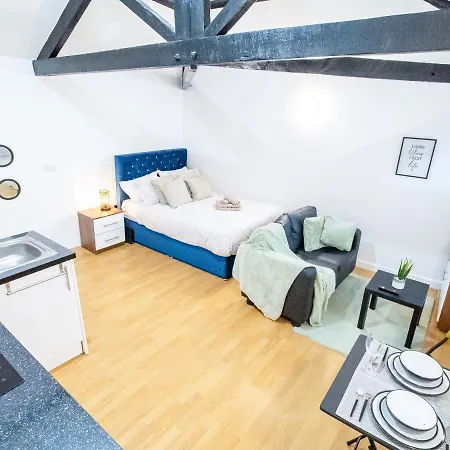 Spacious Studio With Parking - 10 Mins To Leeds Centre Exterior foto
