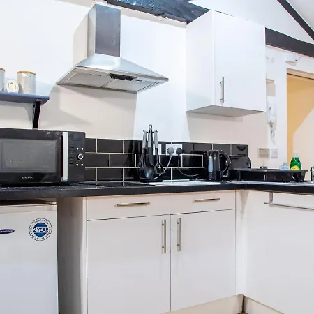 Spacious Studio With Parking - 10 Mins To Leeds Centre Exterior foto