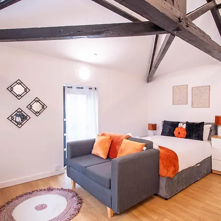 Spacious Studio With Parking - 10 Mins To Leeds Centre Zimmer foto