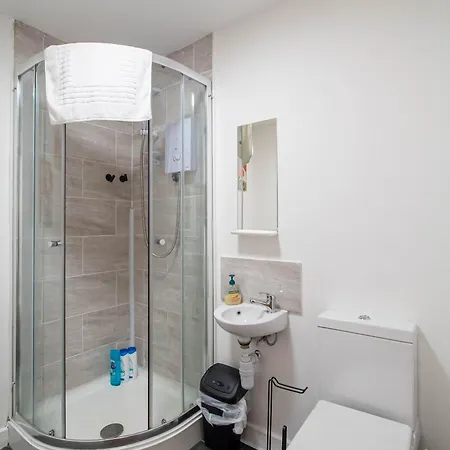 Spacious Studio With Parking - 10 Mins To Leeds Centre Zimmer foto