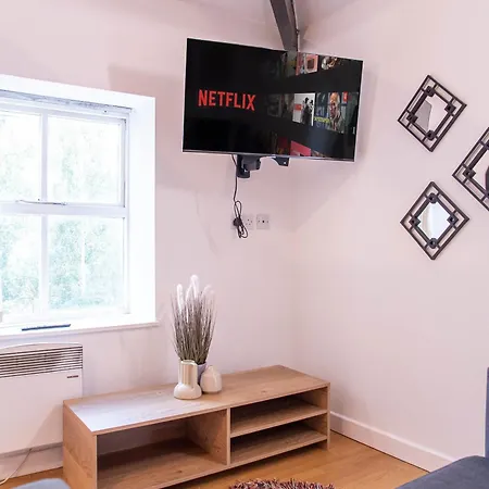 Spacious Studio With Parking - 10 Mins To Leeds Centre Zimmer foto